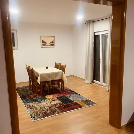 Apartamento Yugo